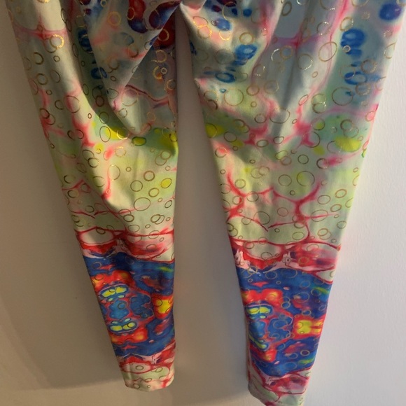 Sports bra and leggings combo - Picture 6 of 6